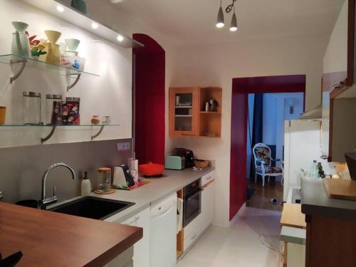Apartamento Appart 3???, Rdc 70m� Centre, Garage Et Terrasse