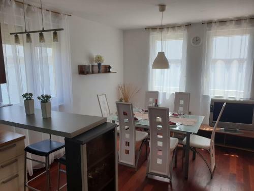 Casa Del Papa Apartments