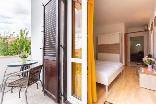Apartment Lucija With Terrace