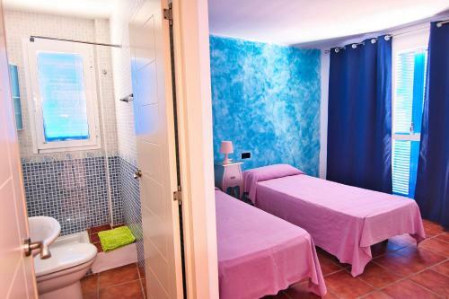 Hostal Marlop�s Rooms