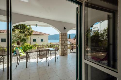Apartmani Divna
