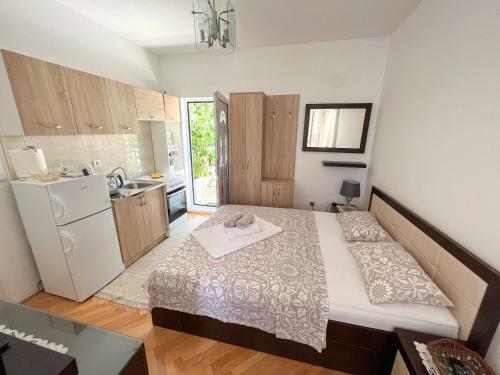 Apartment ?enovi?
