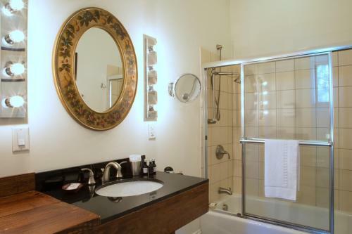 Hotel Wedmore Place