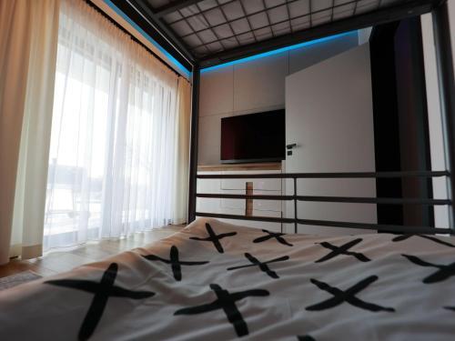 Comfortable Holiday Villa On The Lake, Spalona