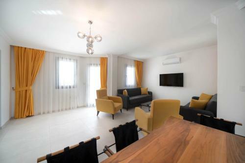 Villa Ayvaz 3 Tripleks