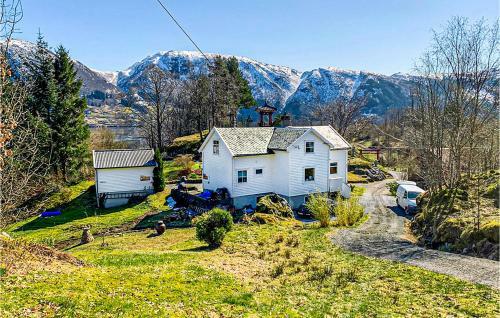 Stunning Home In Bruvik With Wifi And 3 Bedrooms