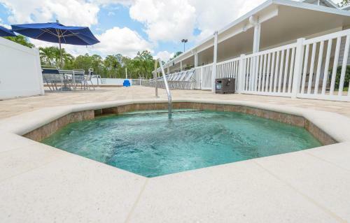 Club Naples Rv Resort