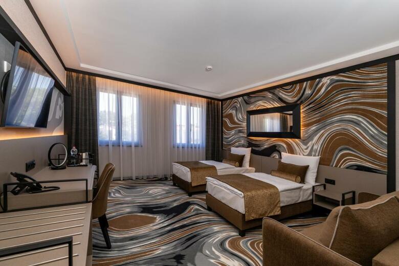 Hotel �bester