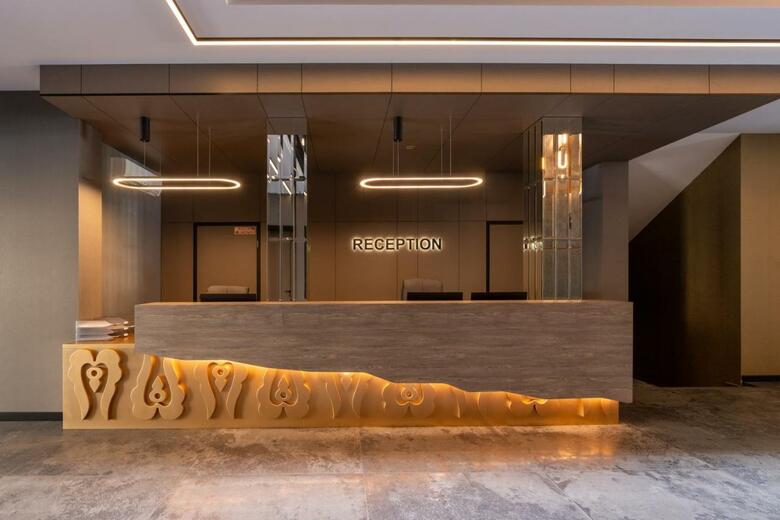 Hotel �bester