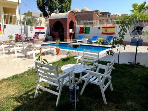 Hostal Oasis Guest House
