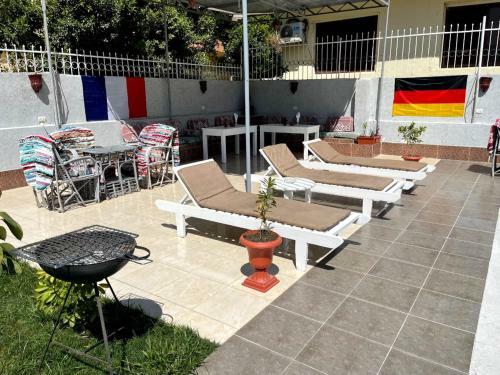 Hostal Oasis Guest House