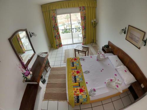 Trs Fantazia Neama Bay Hotel