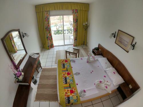 Trs Fantazia Neama Bay Hotel