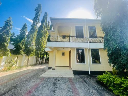 Om Apartment