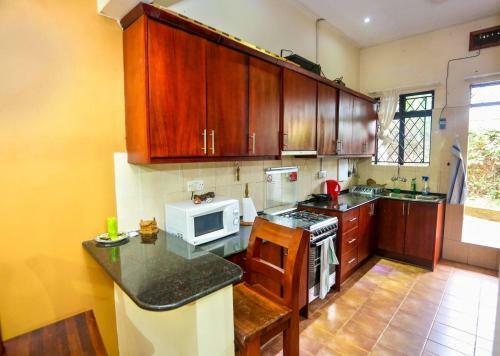 Captivating 2-bed Cottage In Kampala