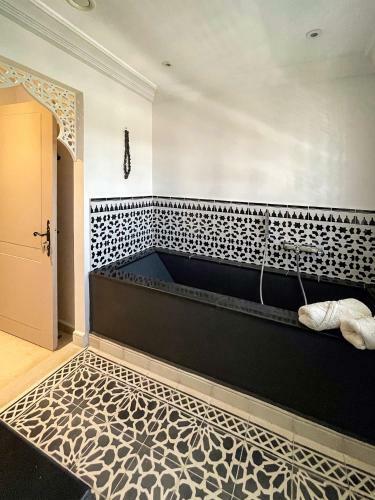 Hostal Dar Colibri - Maison D'h�tes � K�libia