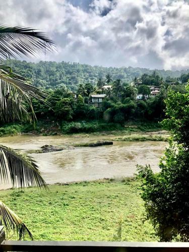 Hotel Rivulet Resort Kandy