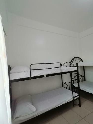 Bed & Breakfast Two-hearts Dormitory