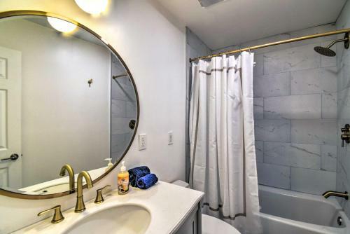Sleek Phoenix Getaway With Private Pool And Yard!