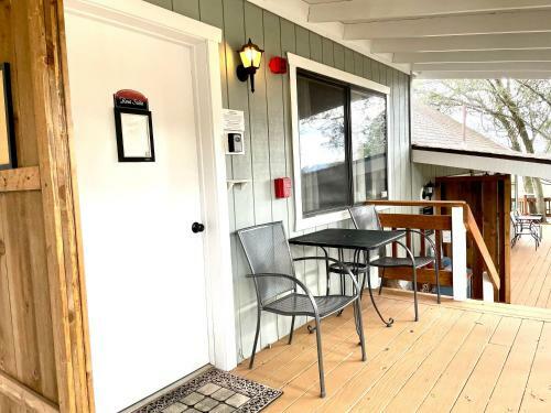 Sierra Mountain Lodge - Yosemite