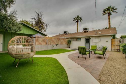 Remodeled 2 Bdrm W Yard In Old Town Scottsdale