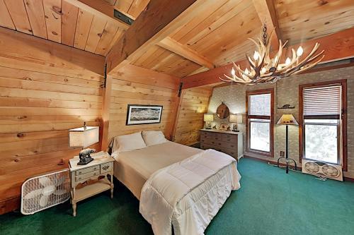 Yosemite Manor