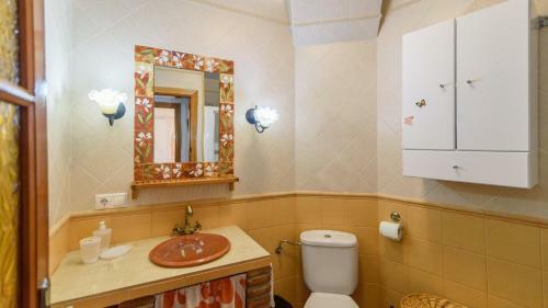 Villa Fuente Pint� Arenas By Ruralidays