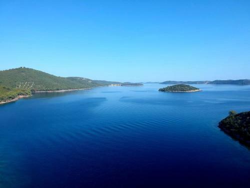 1-bed Apartment In Long Island Croatia