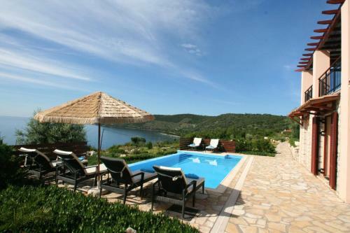 Beachfront Villa Eva