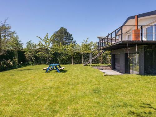 Spacious Holiday Home In Kamperland With Garden
