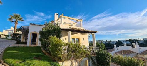 Villa In Luxury Santo Antonio Golf Resort