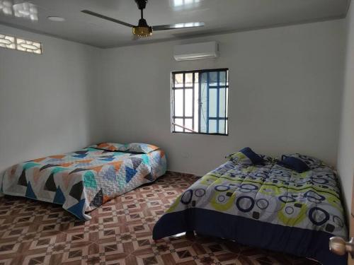 Villa Se Alquila Casa Quinta Con Piscina Privada Y Jacuzzi.