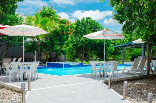 Villa Las Palmas Resort