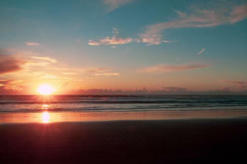 Luxury 2 Bed, 2 Bath Apartment With Stunning Panoramic Sea View, Private Beach