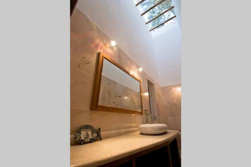 Villa Esmeralda. Luxury Beach House In Manzanillo