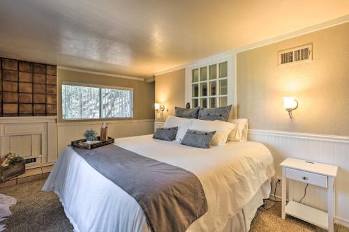 Family Getaway With Playground And Forest Views!