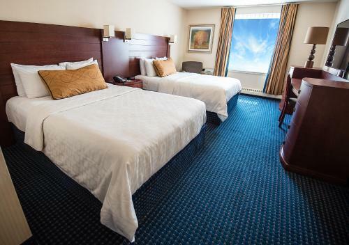 Posada West Edmonton Mall Inn