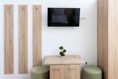 Hostal Marconi Guesthouse
