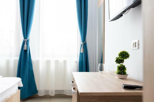 Hostal Marconi Guesthouse