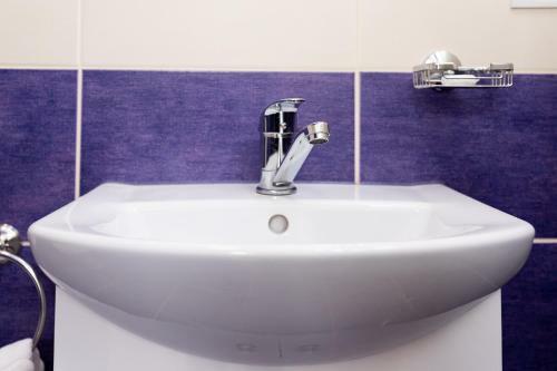 Hostal Marconi Guesthouse