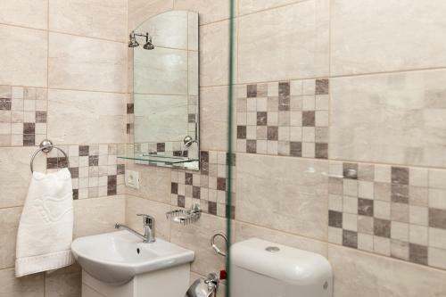 Hostal Marconi Guesthouse