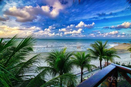 Casa Monte Belo -ferias Alto Padr�o- Beachfront Vacation