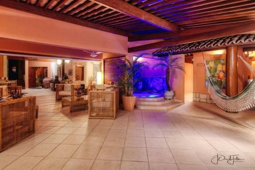 Casa Monte Belo -ferias Alto Padr�o- Beachfront Vacation