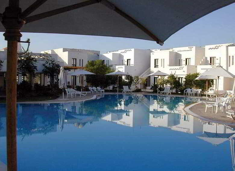 Hotel Partner Sunset Resort(.)