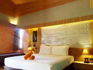 Hotel Weekender Resort & Spa