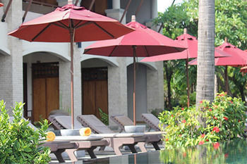 Hotel Weekender Resort & Spa