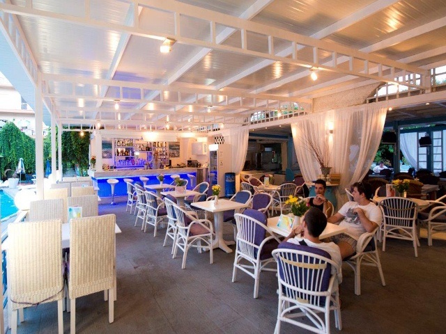 Oscar Hotel & Apartments