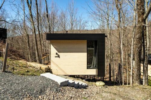 Cabin Sutton 252 - En Harmonie Avec La Nature!