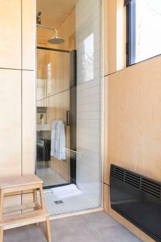 Cabin Sutton 252 - En Harmonie Avec La Nature!