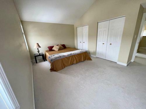 Ensuite Master Bedroom With Jacuzzi Tub In Luxurious Villa